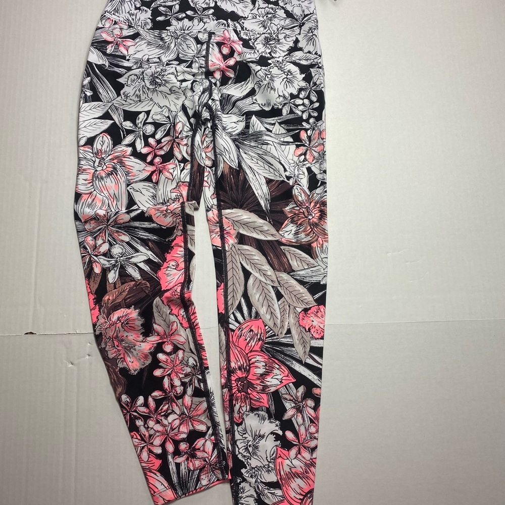 Calvin Klein Capri pants flower print